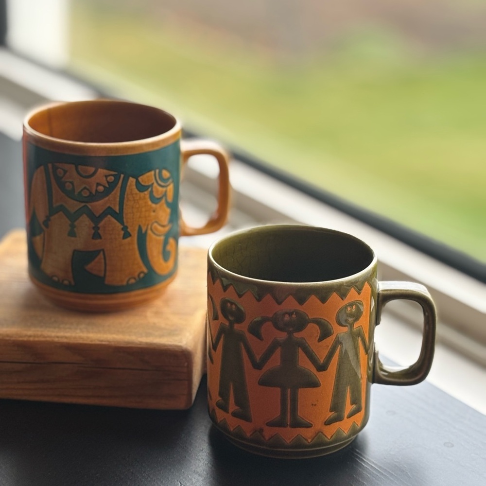 Hornsea Pottery mugs - Circus Elephant & Children Holding Hands RARE xTwo